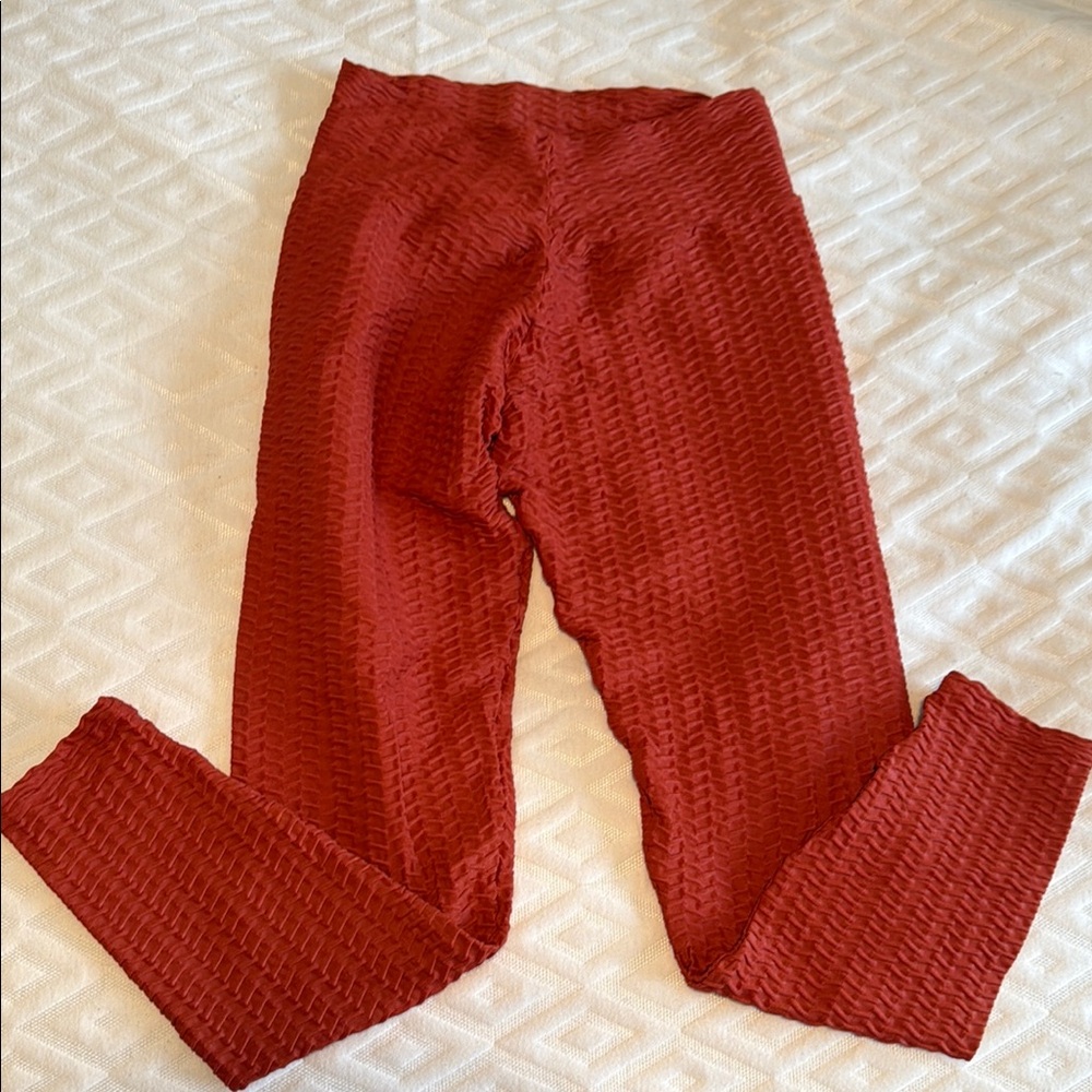 Textured Red Leggings